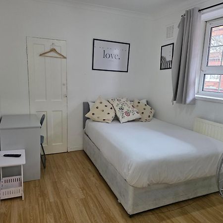 Budget Grey House Londyn Zewnętrze zdjęcie