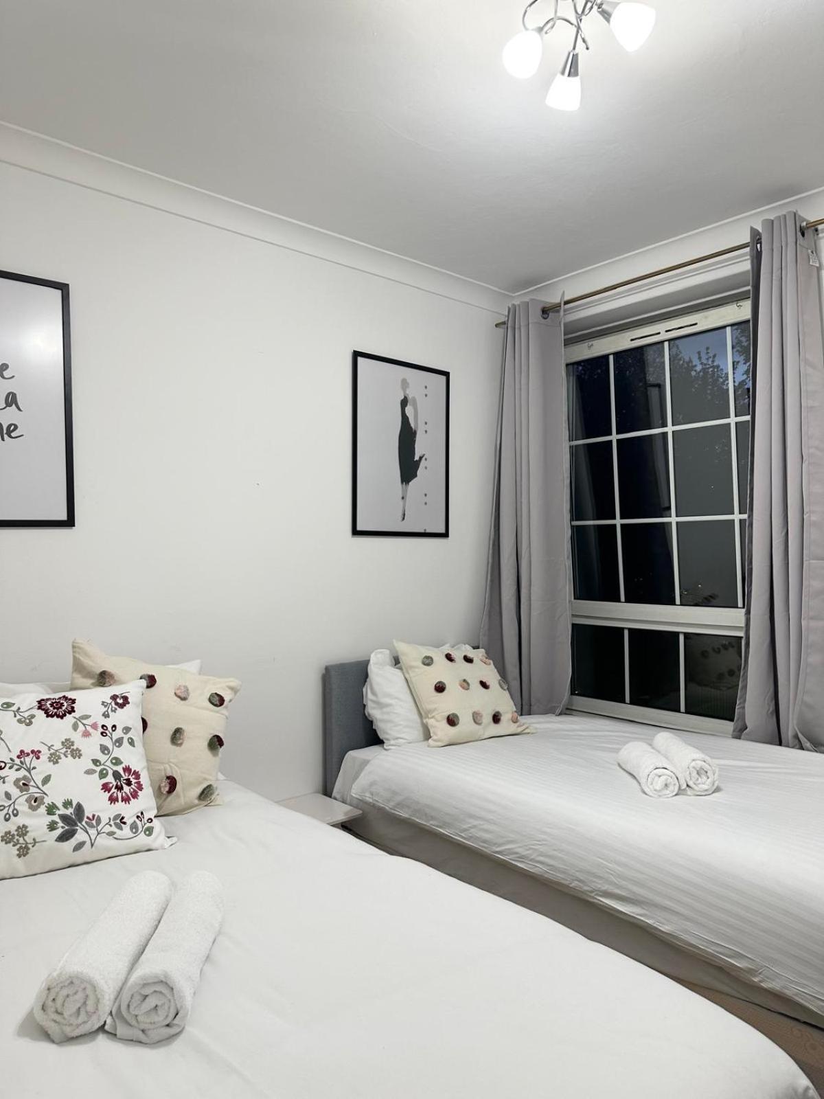 Budget Grey House Londyn Zewnętrze zdjęcie