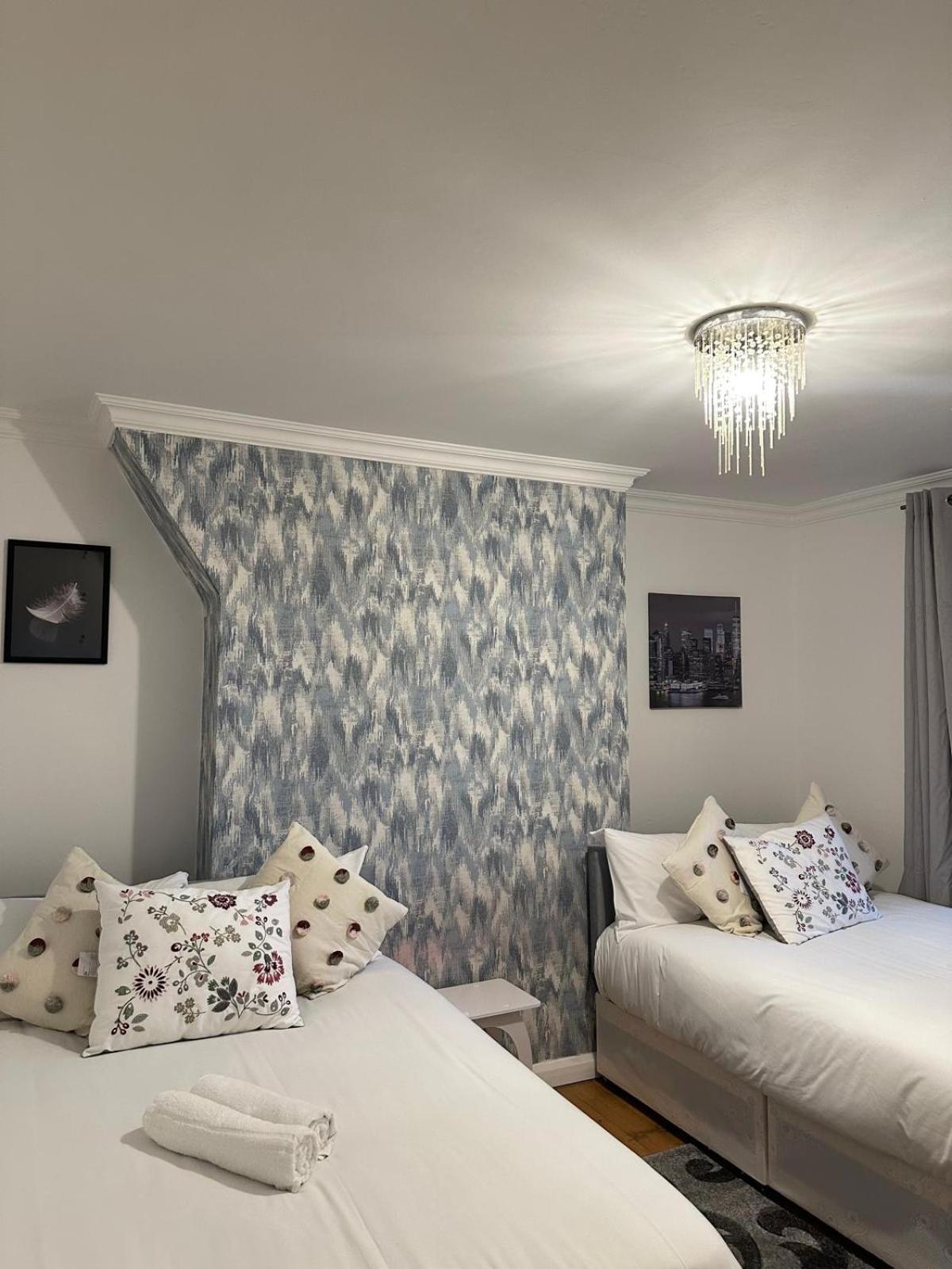 Budget Grey House Londyn Zewnętrze zdjęcie