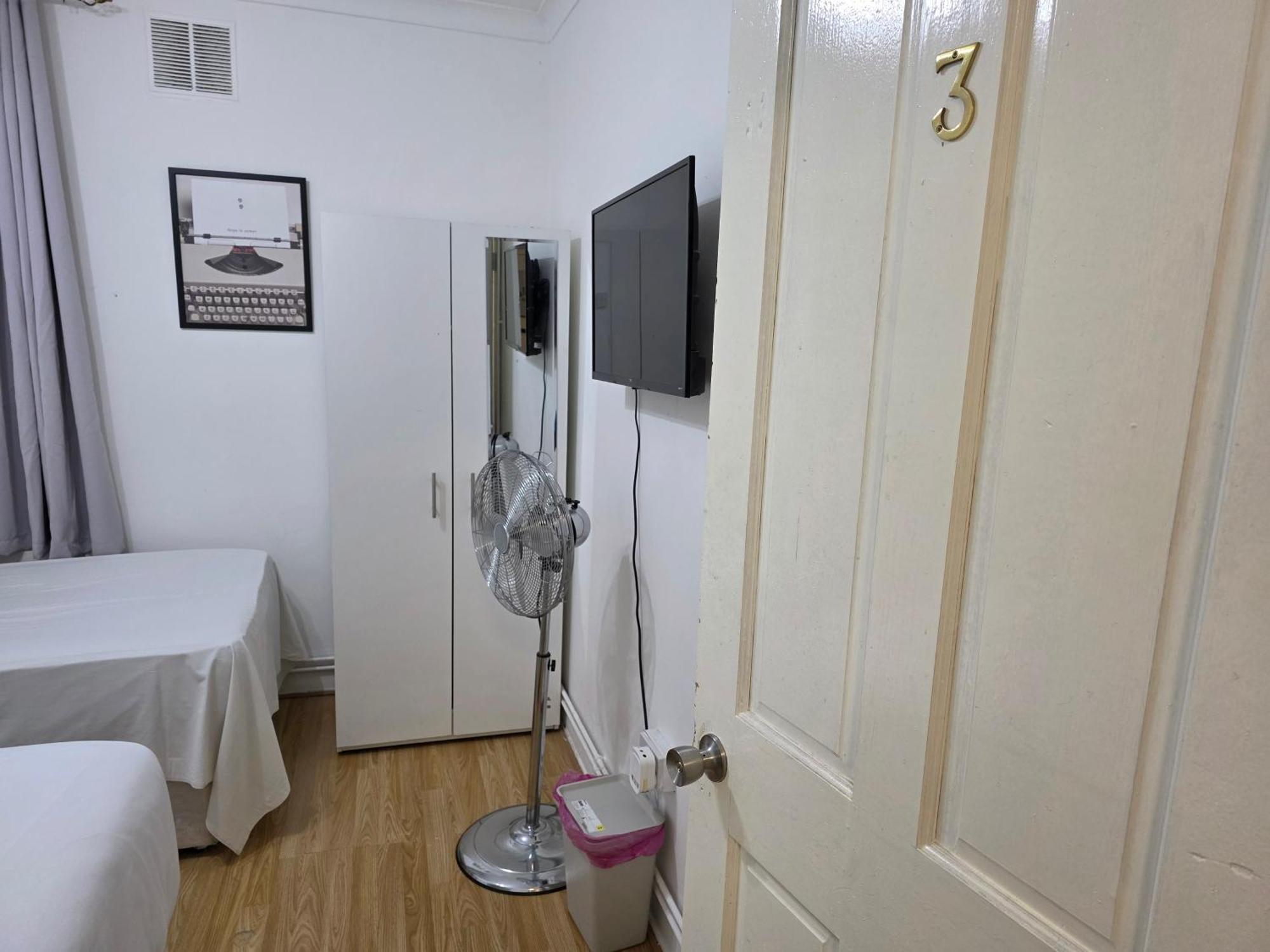 Budget Grey House Londyn Zewnętrze zdjęcie